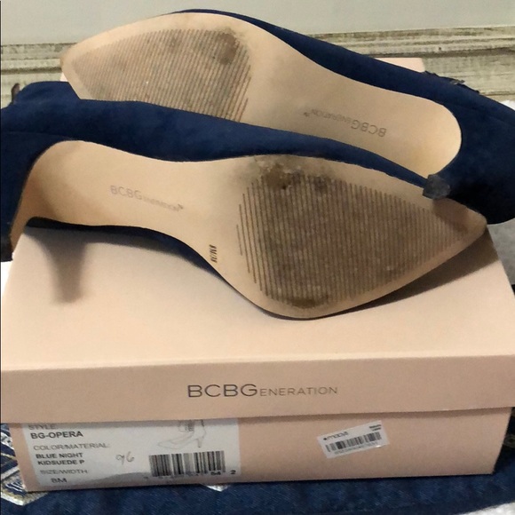 BCBG pumps - Picture 6 of 8